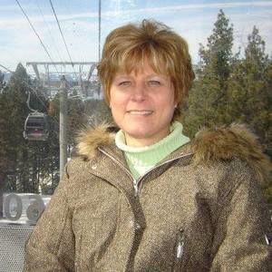 Meet your Posher, Debbie